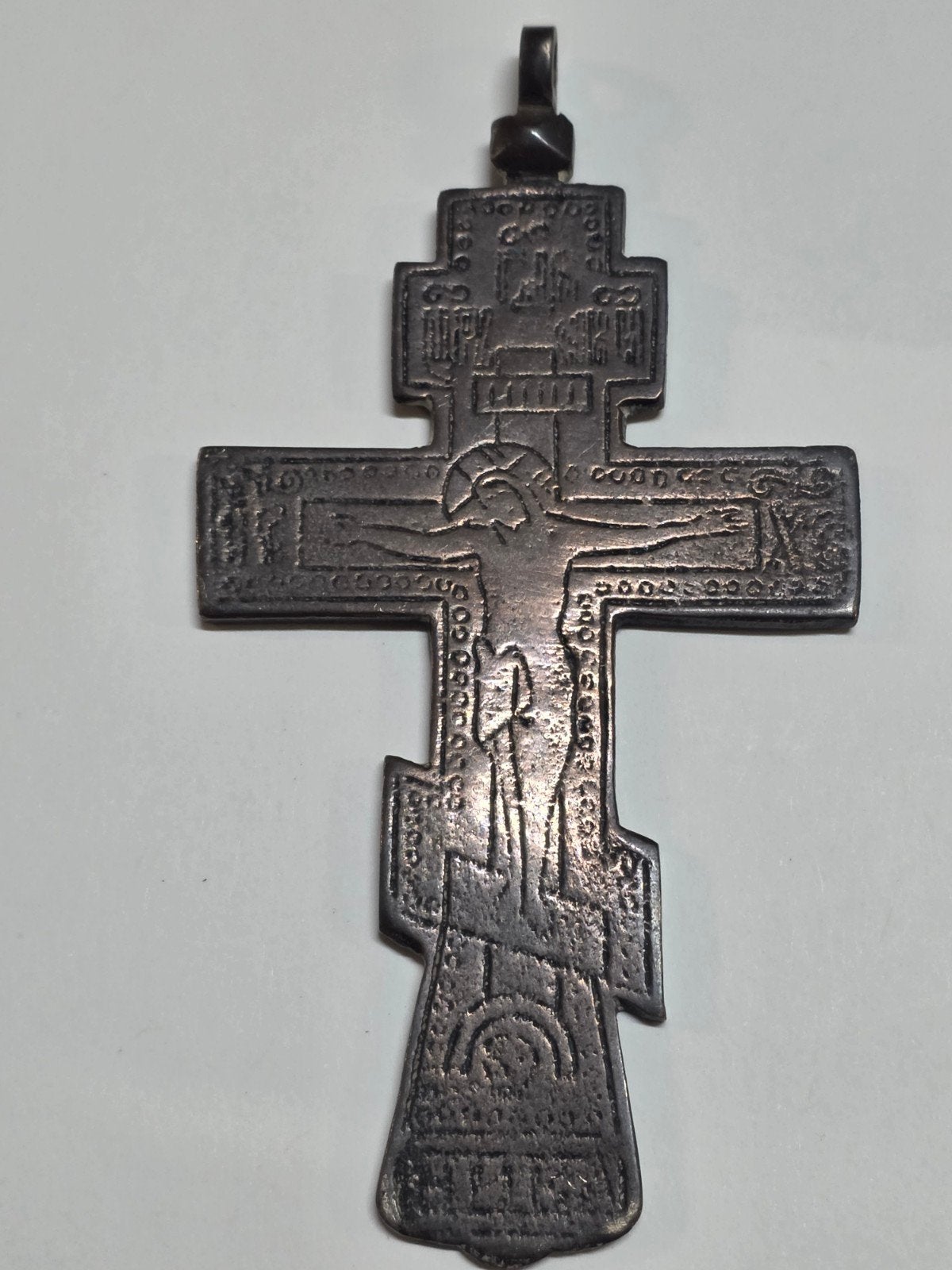 Antiek Russisch Orthodox Kruisbeeld - Zilverkleurig Metaal, Ophalen of Verzenden