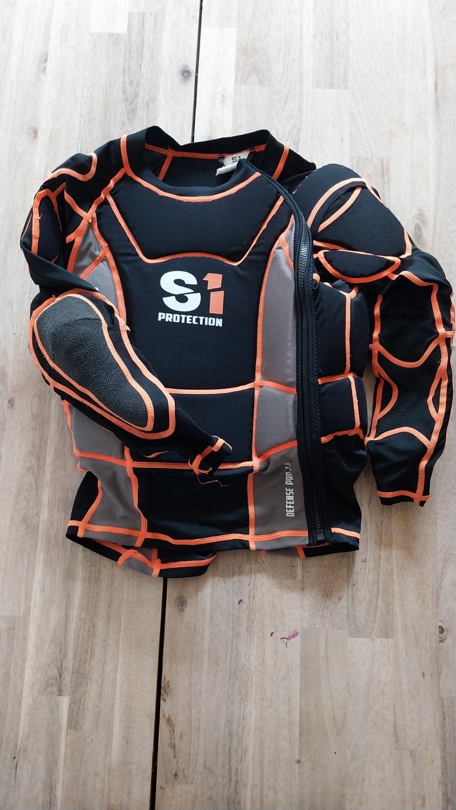 S1 Protection Body Armor Youth Large - Zwart/Oranje, Ophalen of Verzenden, Gebruikt