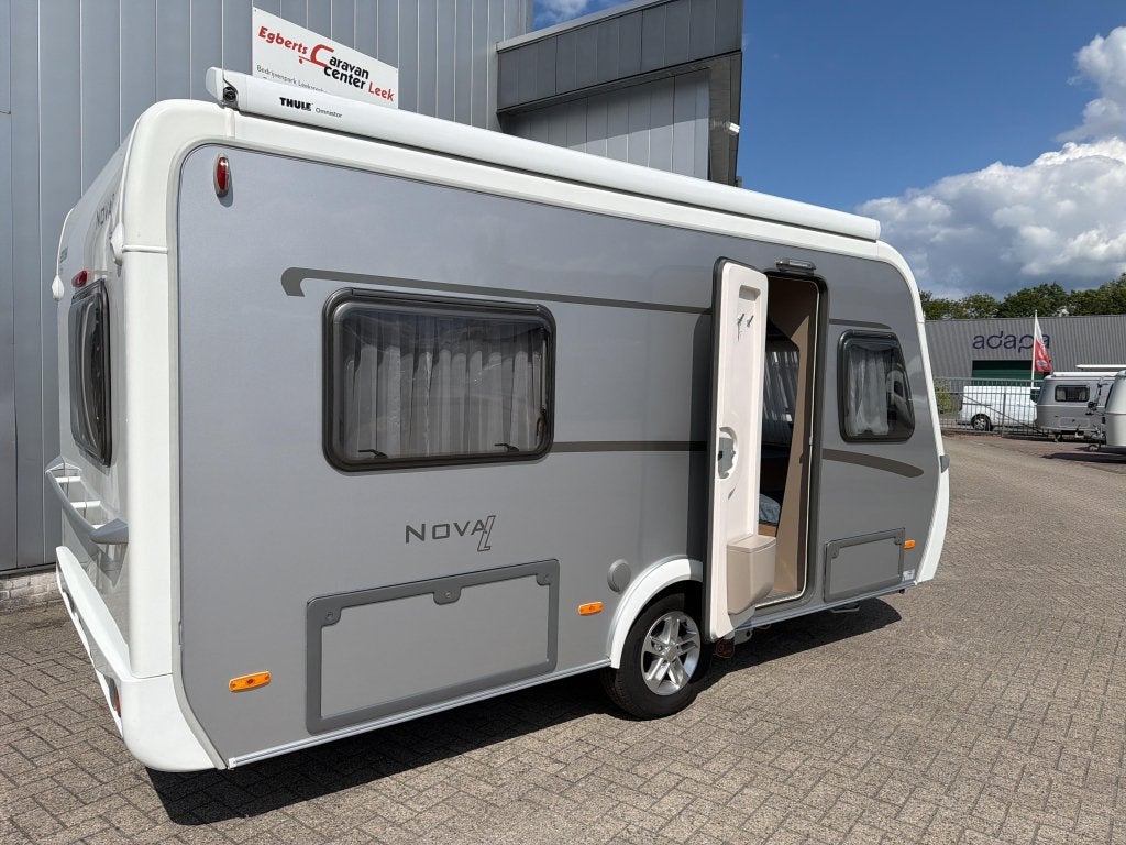 Eriba Nova Light 465 Elegance Mover / Luifel, Caravans en Kamperen, Caravans, Standaardzit, Bedrijf, Tot en met 3, Overige typen