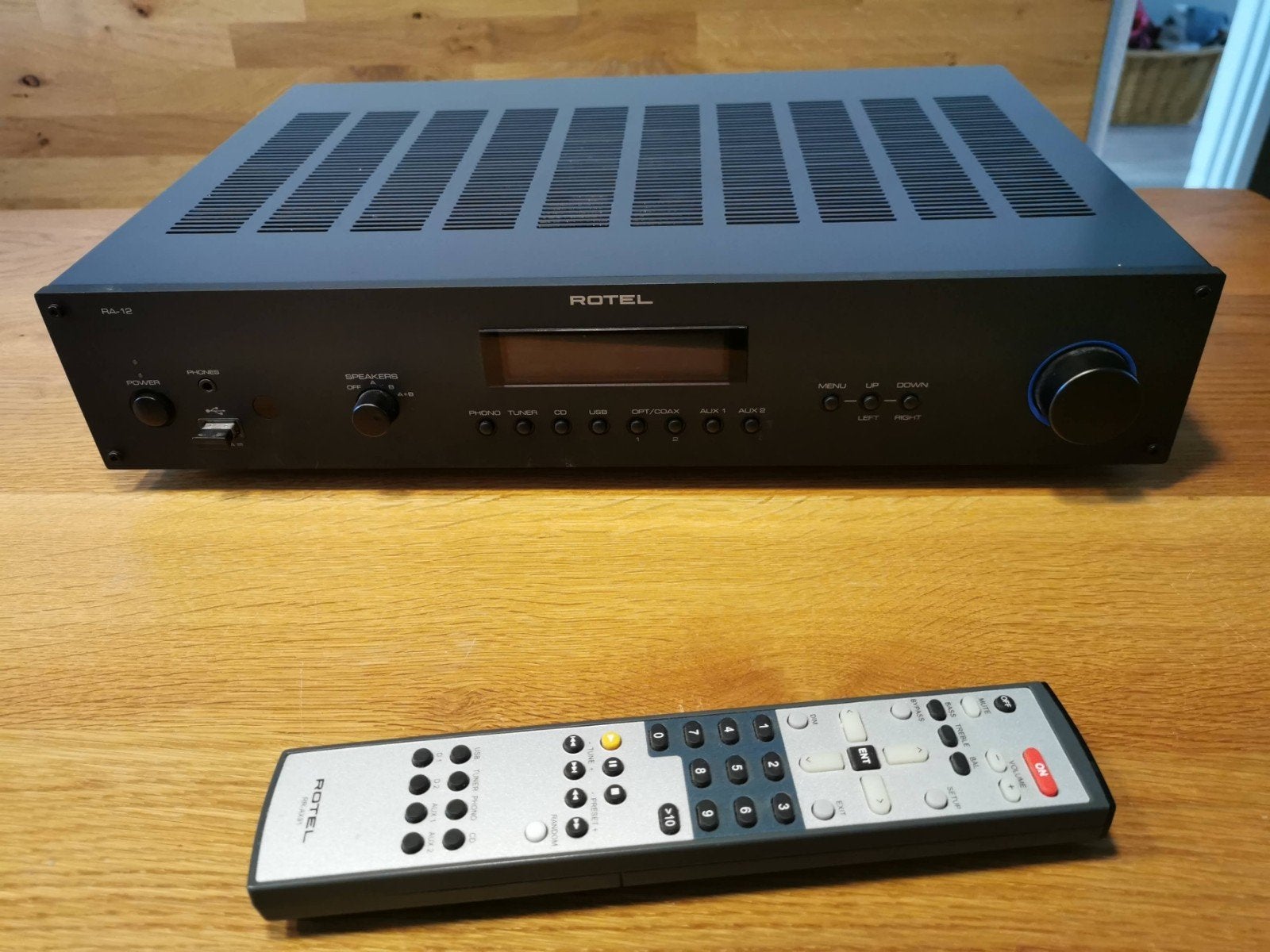 Rotel RA-12 Geïntegreerde Versterker met DAC, Overige merken, Gebruikt, Ophalen of Verzenden, 60 tot 120 watt