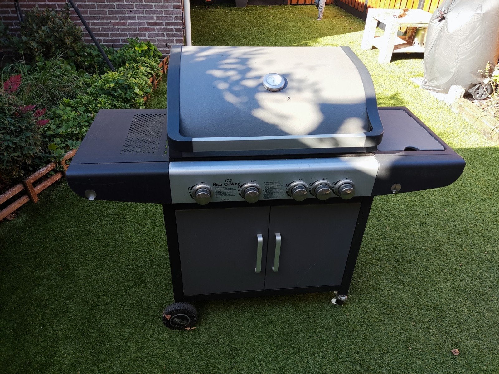Nice Cooker Gasbarbecue met zijbrander en hoes, Ophalen, Gebruikt, Nice Cooker