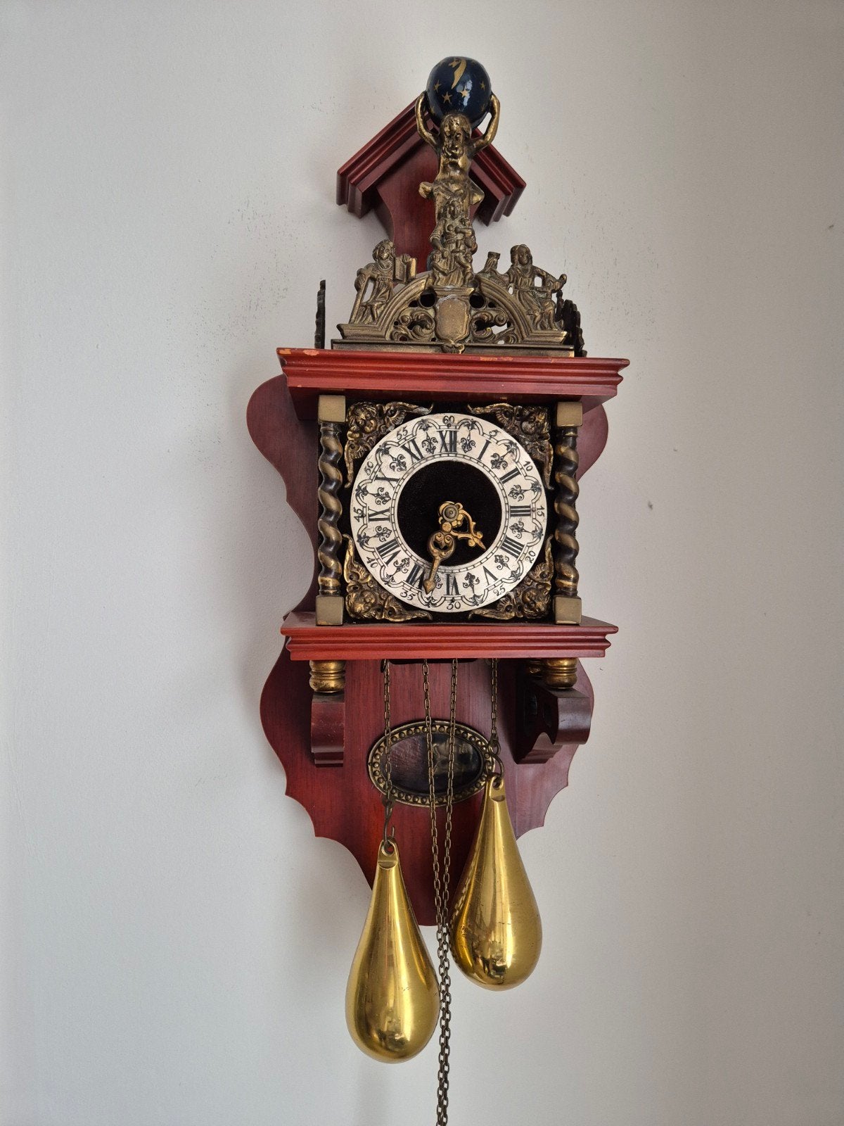 Zaans klokje. mechanisch Lengte 50 cm breedte 25 cm, Ophalen