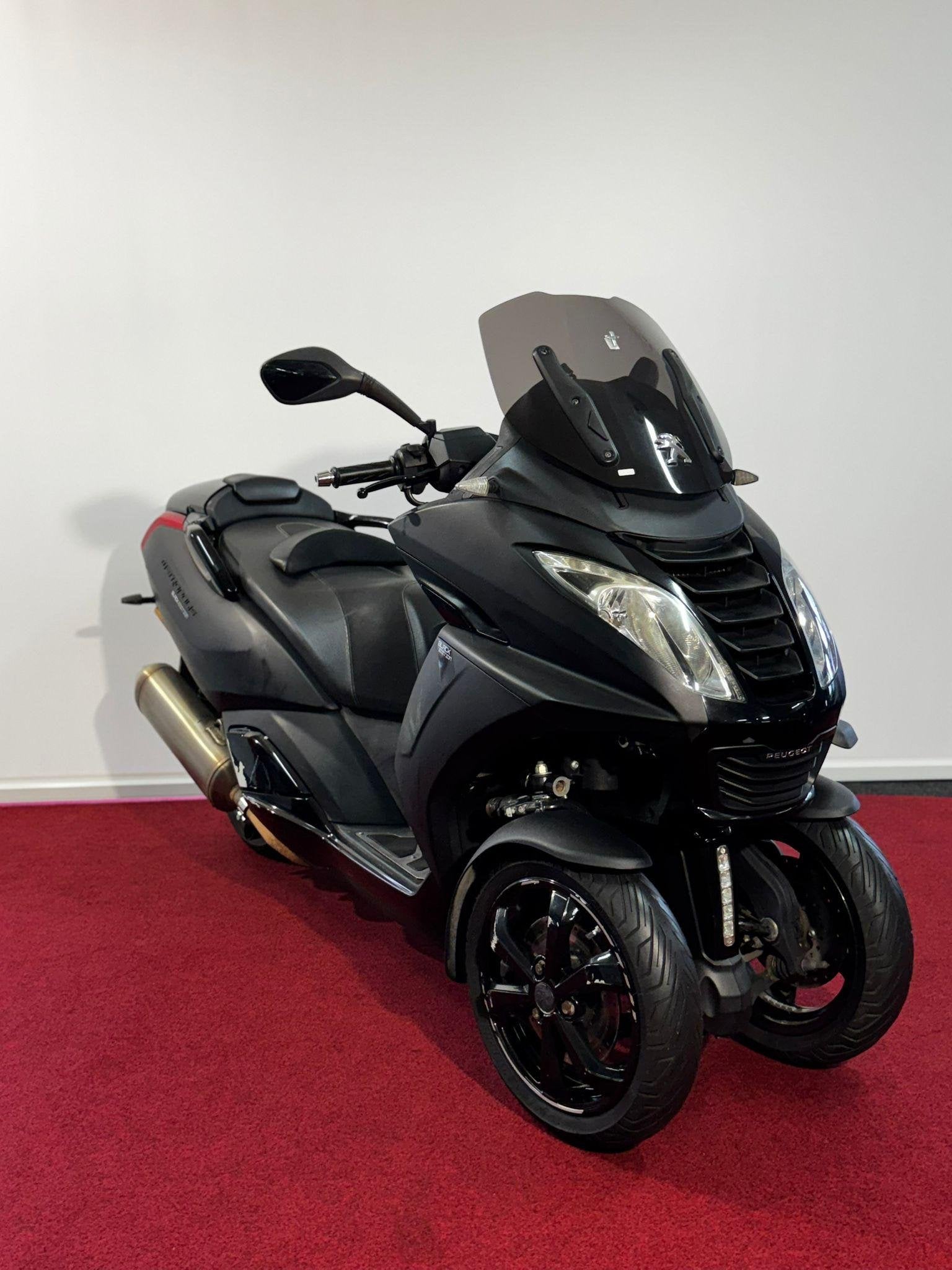Peugeot Metropolis 400 ABS Black Edition, Motoren, Scooter, ABS, Automaat, Bonnetstraat 1
6718 XN  Ede, NL
