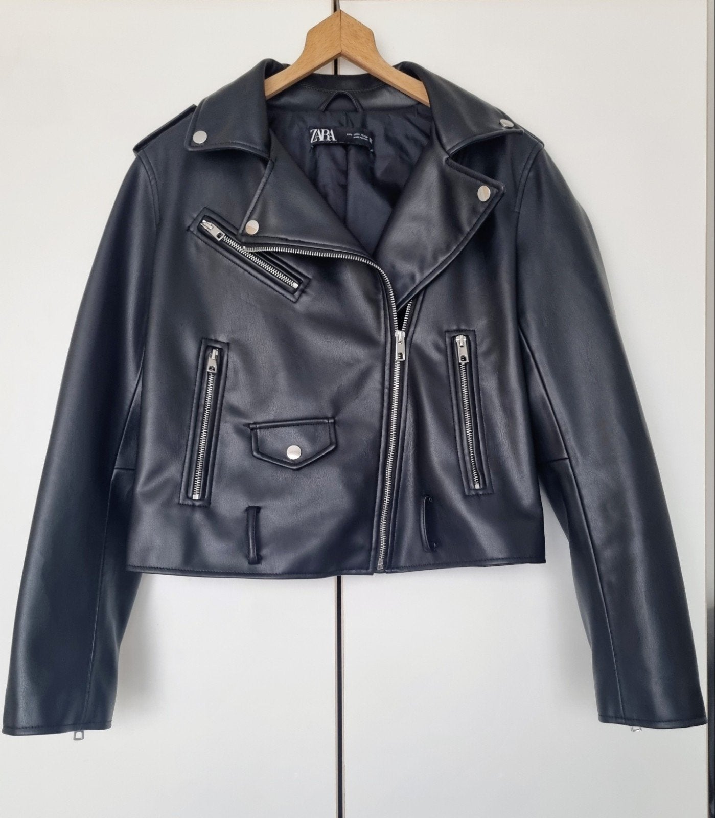 Zwarte leren look bikerjack van Zara maat L, Verzenden, Maat 42/44 (L), Zo goed als nieuw, Zara
