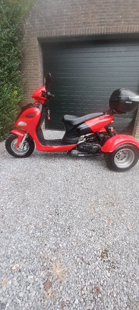 gomax hero driewieler 4 takt  benzine scooter, Zo goed als nieuw, Benzine, Ophalen, Overige merken