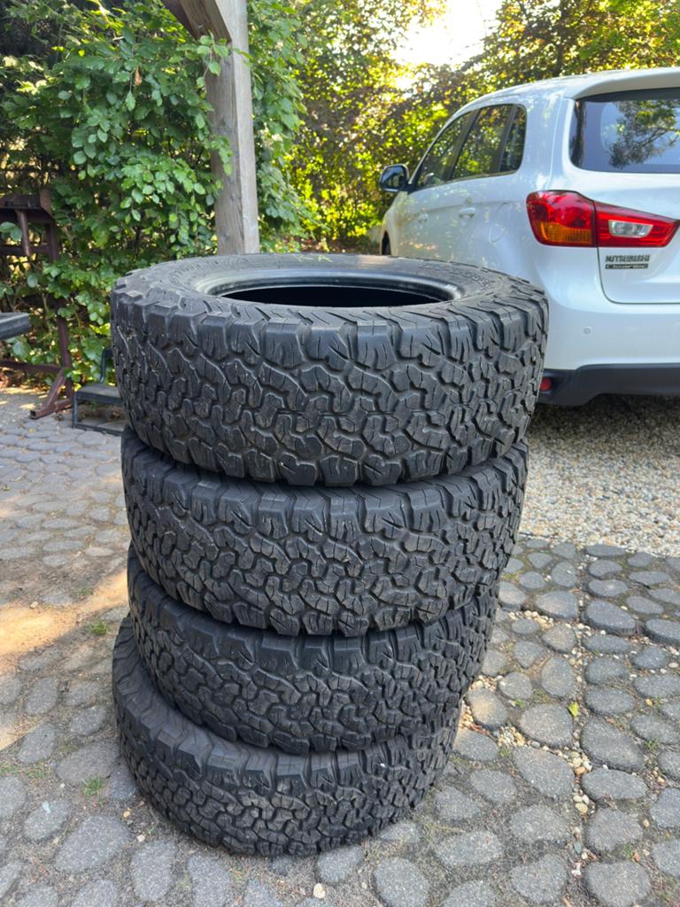 BF Goodrich All Terrain T/A KO2 LT265/65R17, Ophalen, Gebruikt, 265 mm, 17 inch