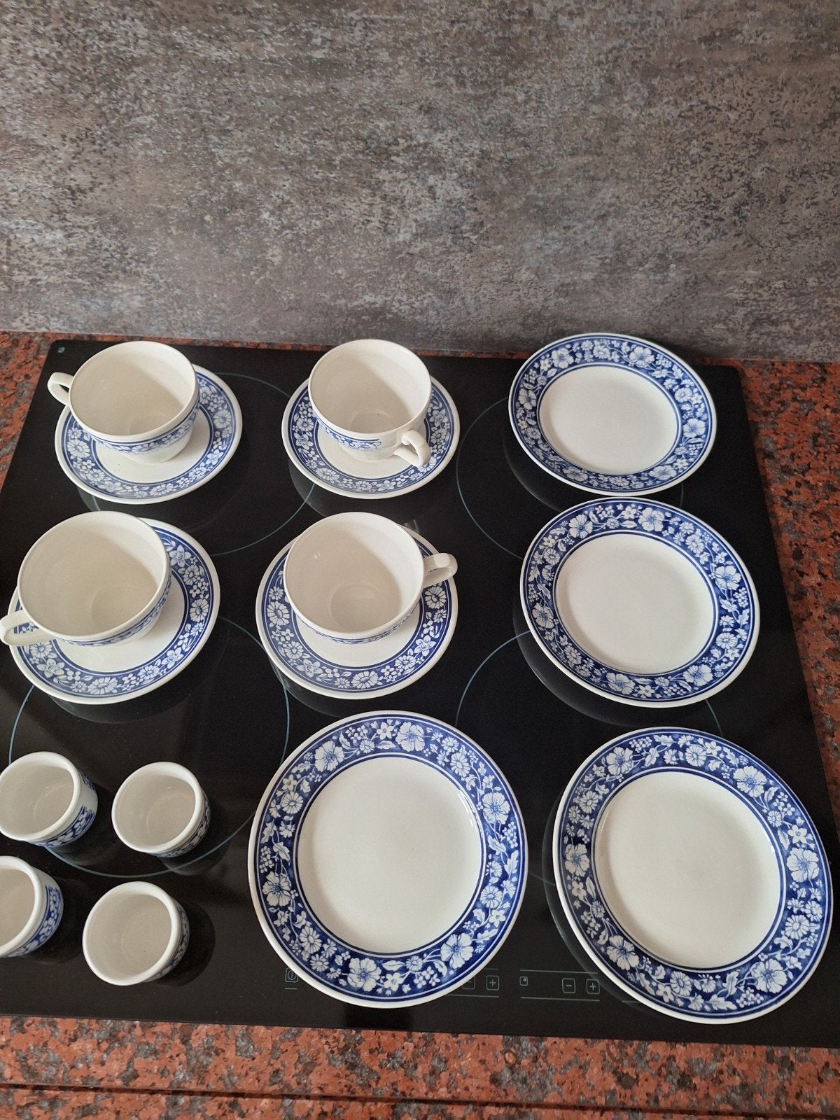 Ontbijt  servies, Ophalen of Verzenden, Porselein, Overige stijlen