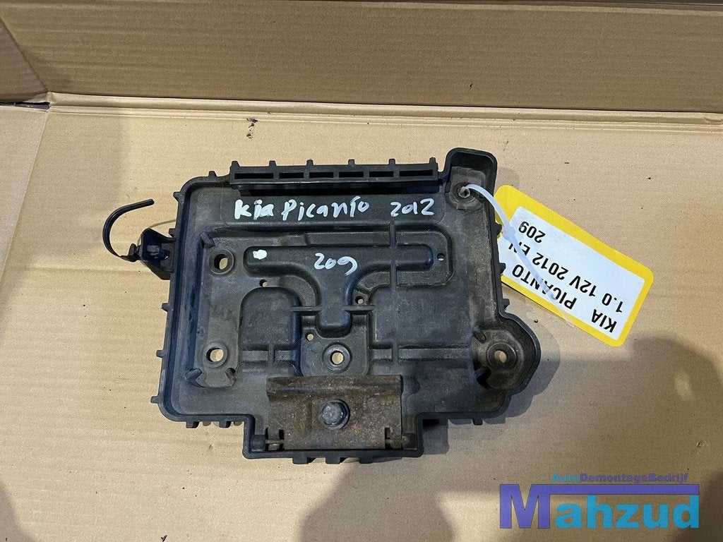 KIA PICANTO 2 accubak accuhouder 2011-2017, Heolleung-ro 12
06797  Seoul, Ophalen of Verzenden, Info@kia.com, Kia Corporation
