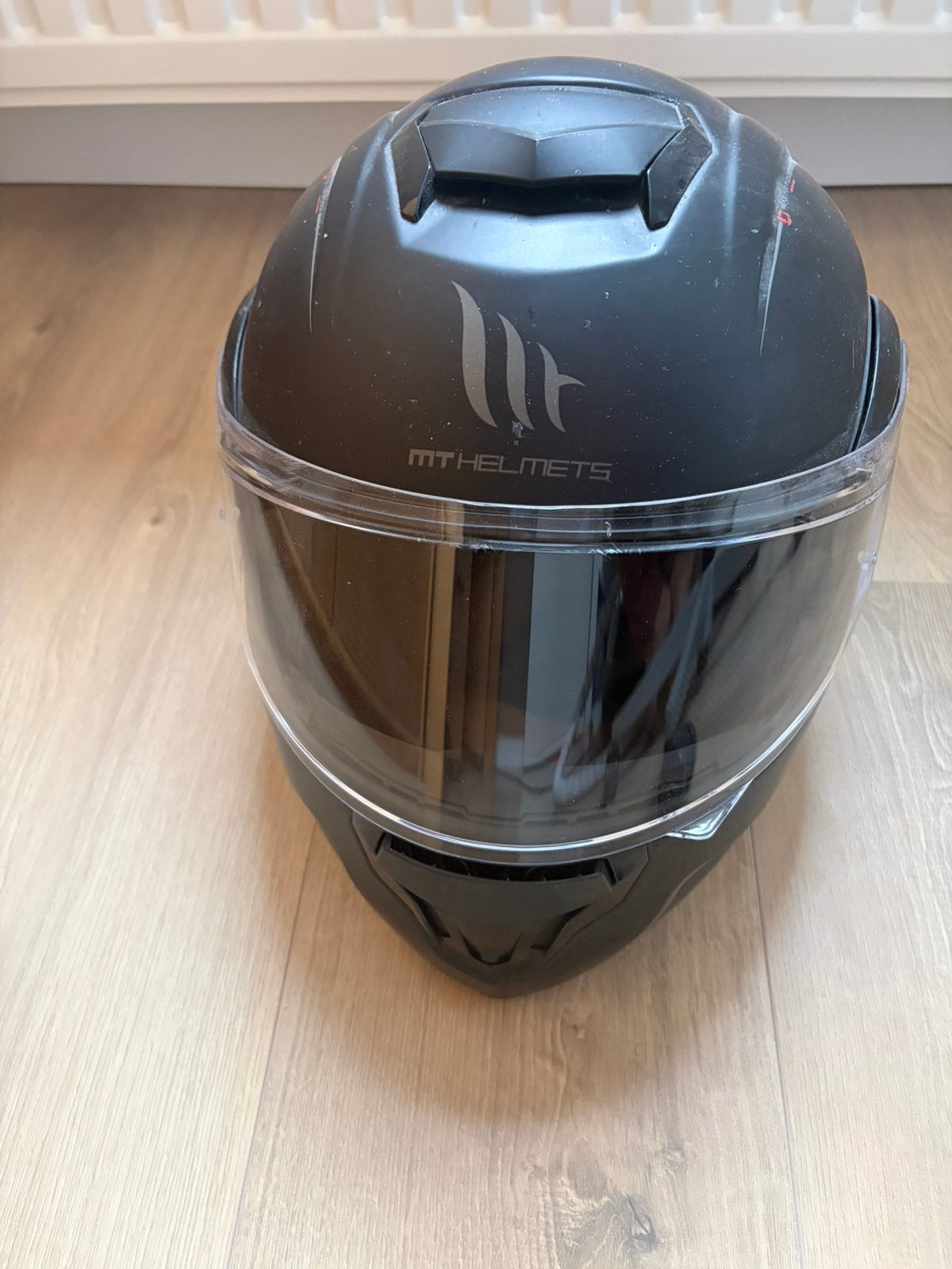 MT motorhelm te koop, Motoren, Kleding | Motorhelmen, M, Integraalhelm, Tweedehands, Ophalen