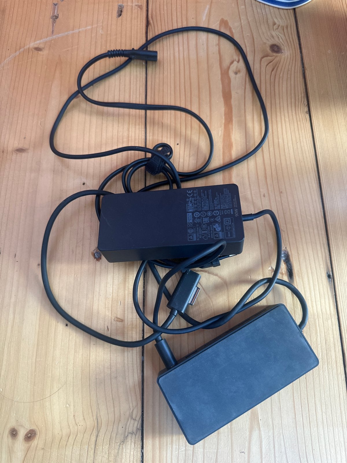Microsoft Surface Dock met voedingsadapter, Ophalen, Gebruikt