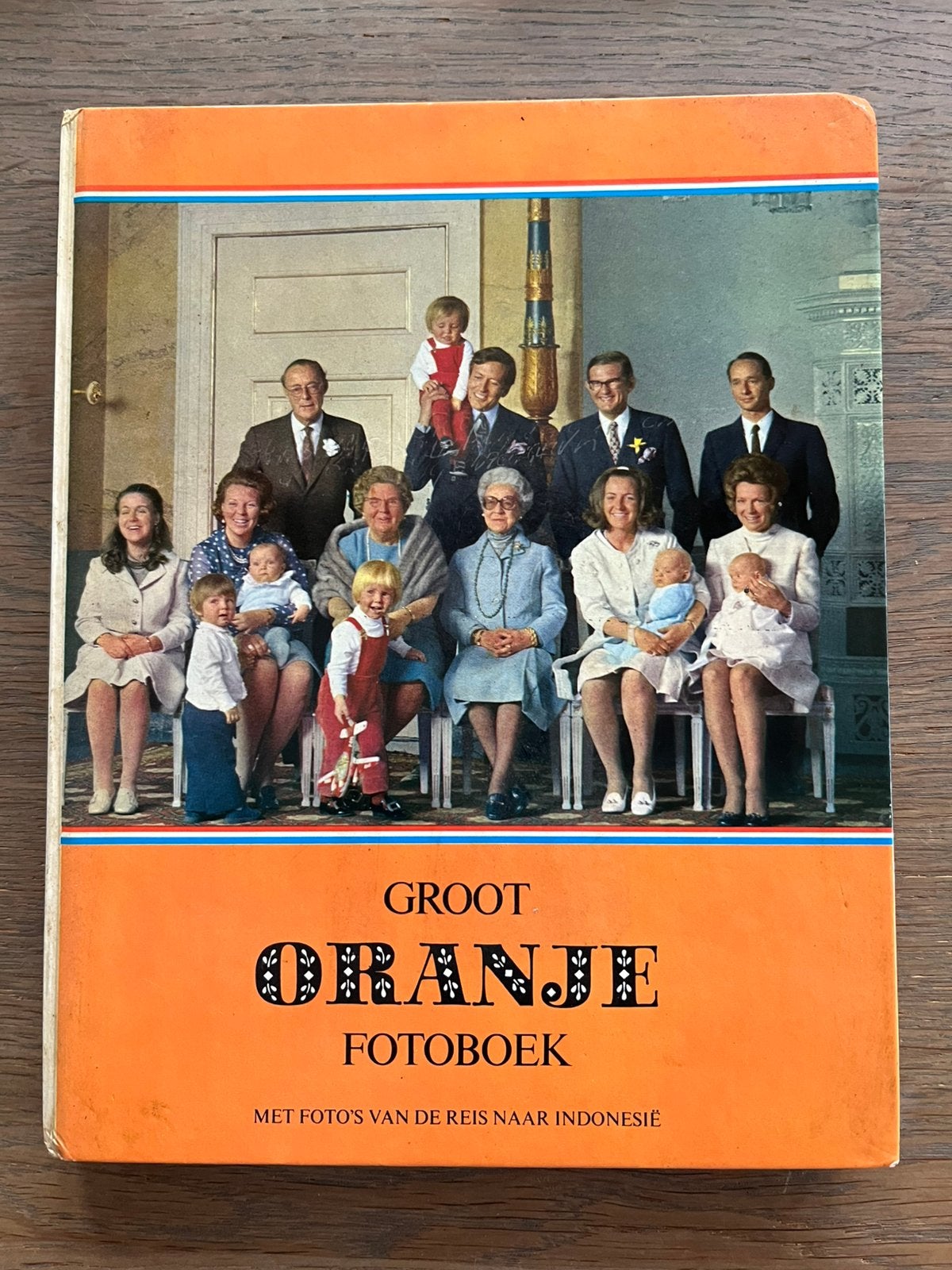 Boeken Oranjehuis, Ophalen of Verzenden, 20e eeuw of later, Gelezen