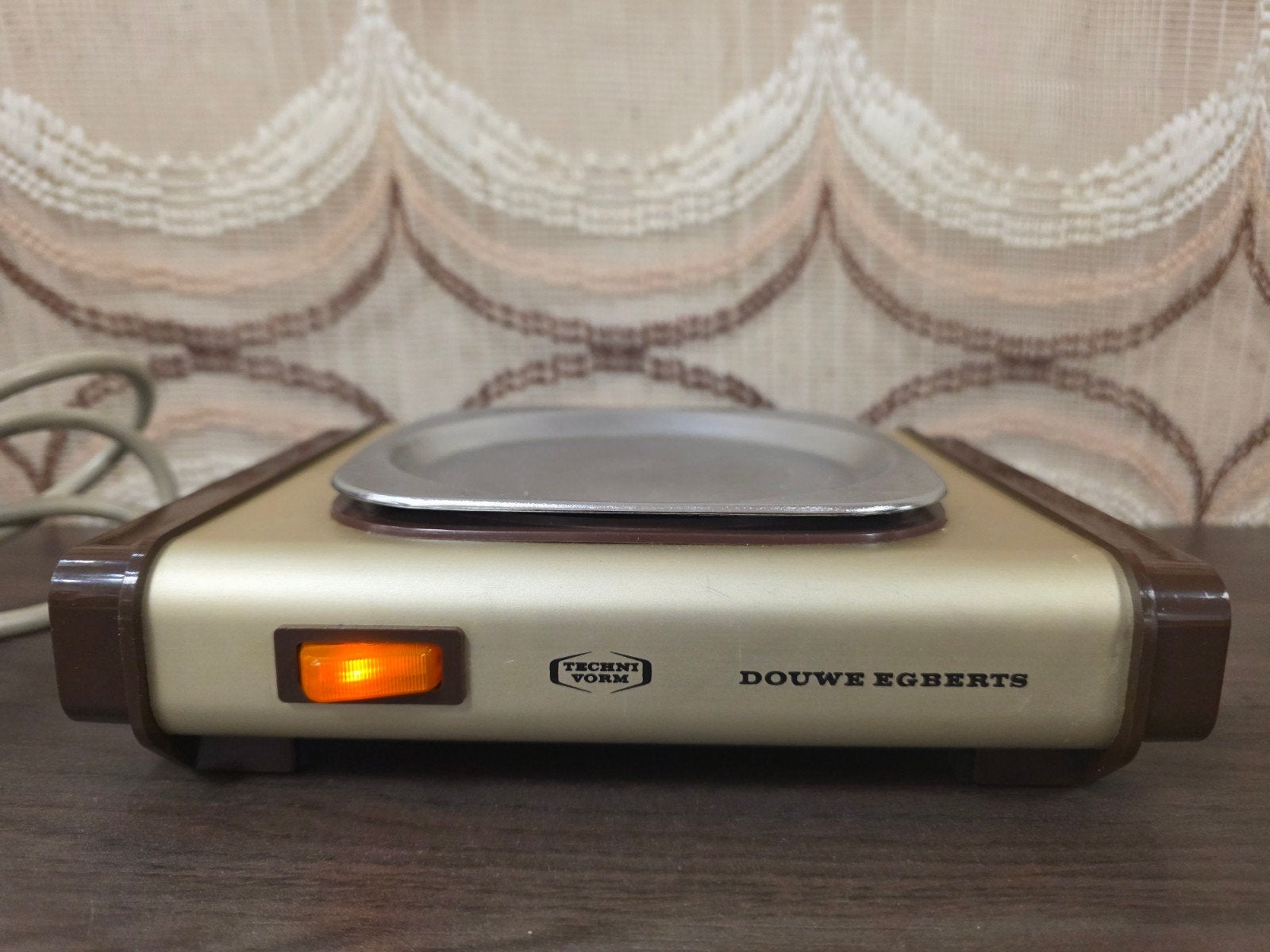 Vintage Technivorm warmhoudplaatje goudkleurig, Ophalen of Verzenden, Huis en Inrichting