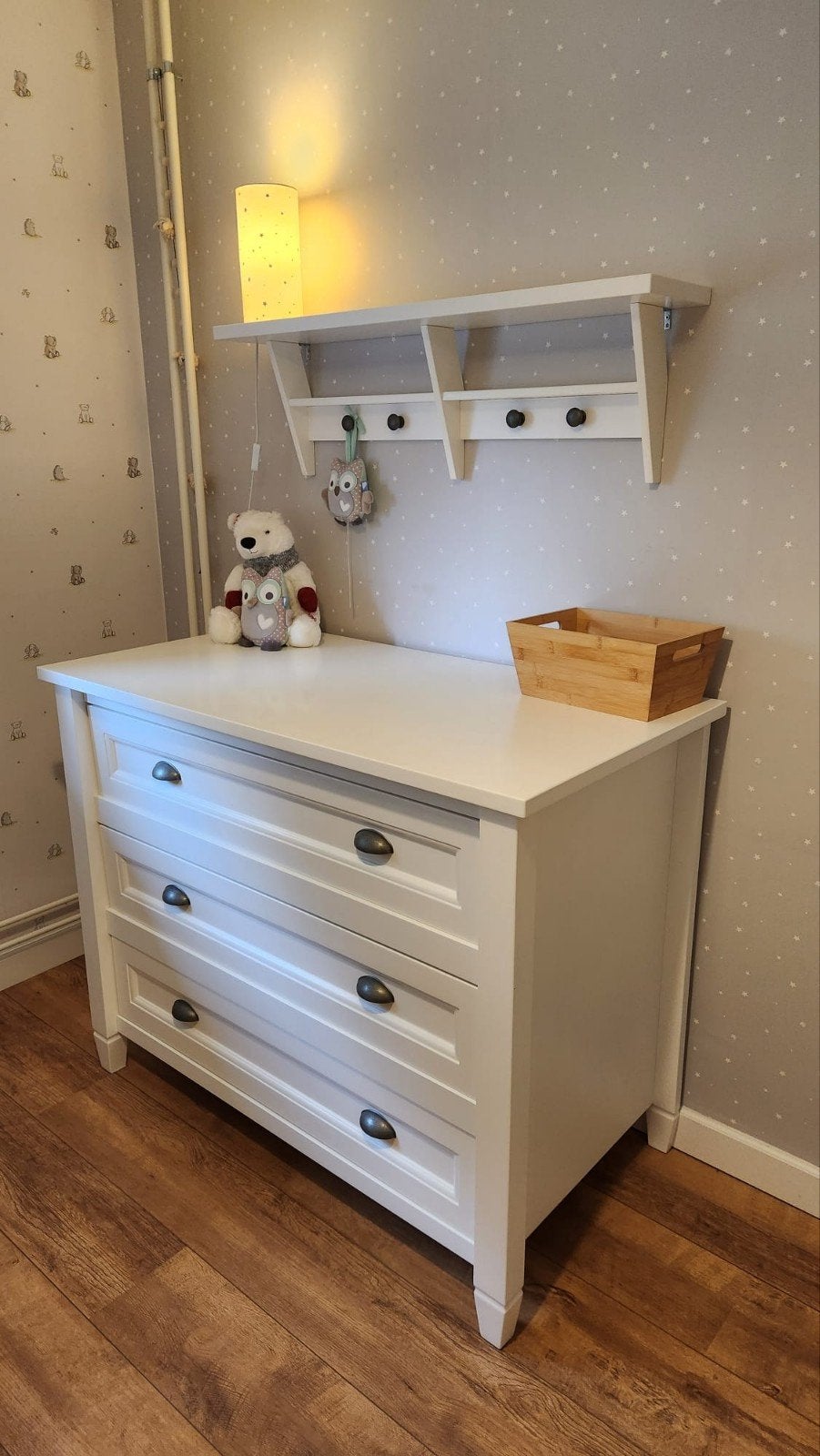 Complete Kinderkamer: Kast, ledikant, commode en wandrek, Ophalen, Zo goed als nieuw
