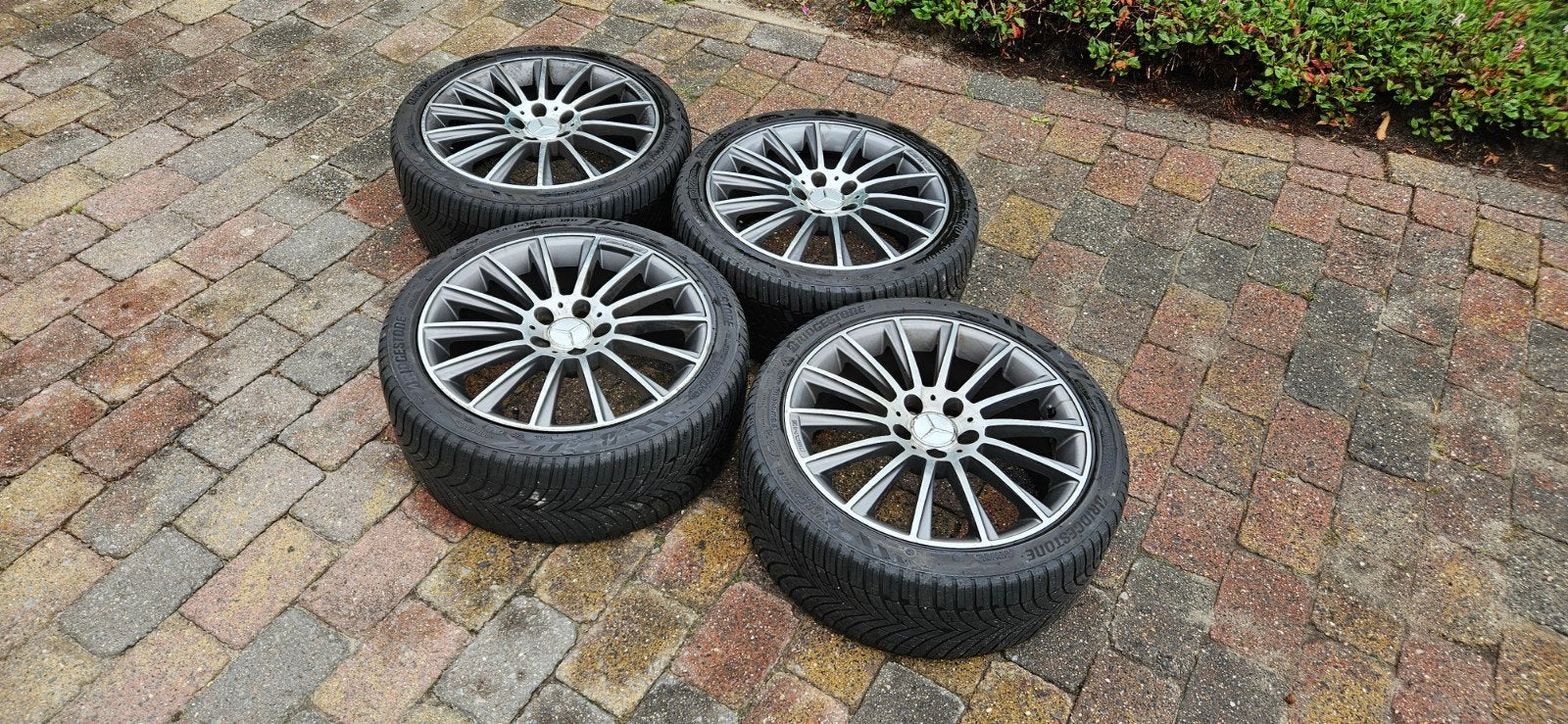 Mercedes AMG velgen inclusief Bridgestone banden 235/40R18, Ophalen, 18 inch, Gebruikt, Banden en Velgen