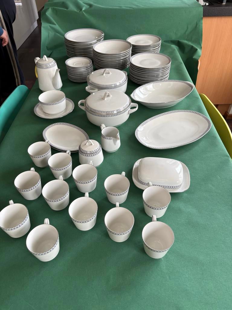 Elianto Bavaria Porseleinen Servies - 12 Delig, Ophalen, Gebruikt, Overige stijlen, Porselein