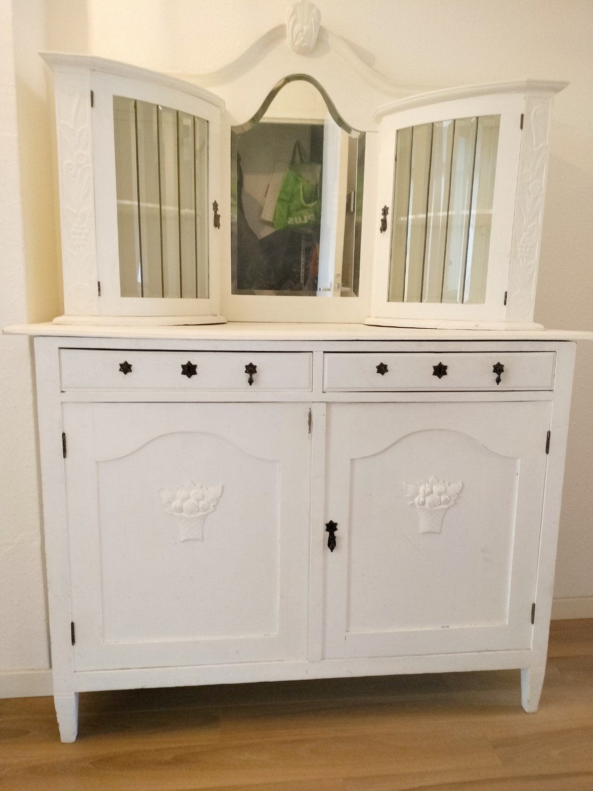 Antiek witte kast met spiegel en vitrinekastjes, Antiek en Kunst, Antiek | Meubels | Kasten, Ophalen