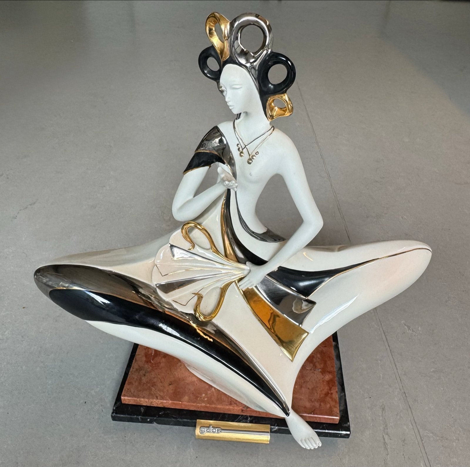 GALOS Porseleinen Beeld met Goud & Platina Decoratie, Ophalen, Handgemaakt, 20 - 50 cm, Steen of Keramiek