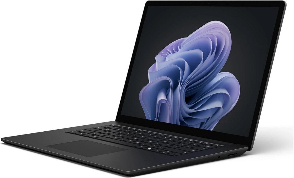 Microsoft Surface Laptop 6, 13", ULTRA i7, 8GB/256GB, Qwerty, 13 inch, Refurbished, Met videokaart