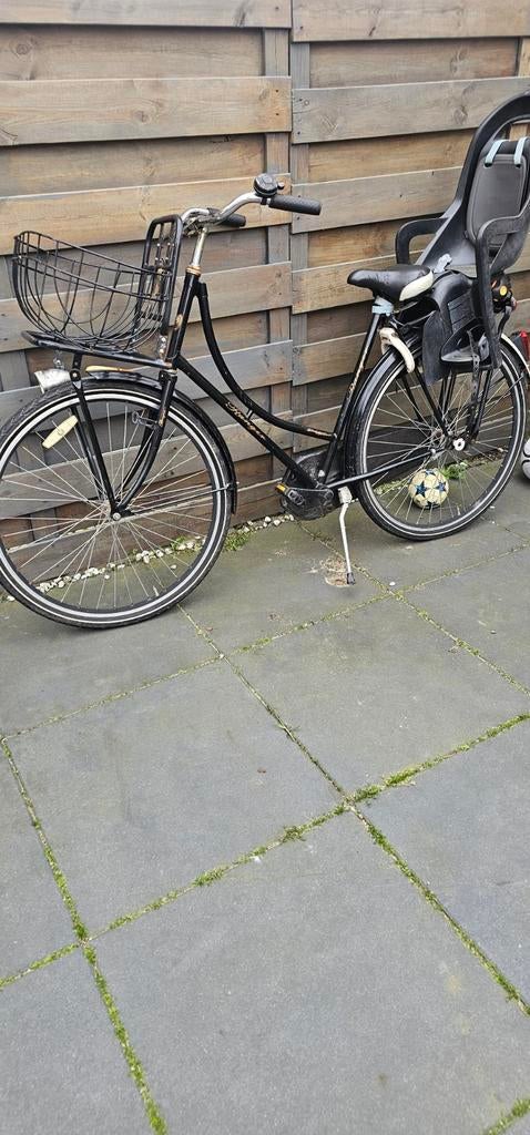 Leuke moederfiets, nagekeken en werkt naar behoren, Fietsen en Brommers, Fietsen | Dames | Moederfietsen, Ophalen of Verzenden