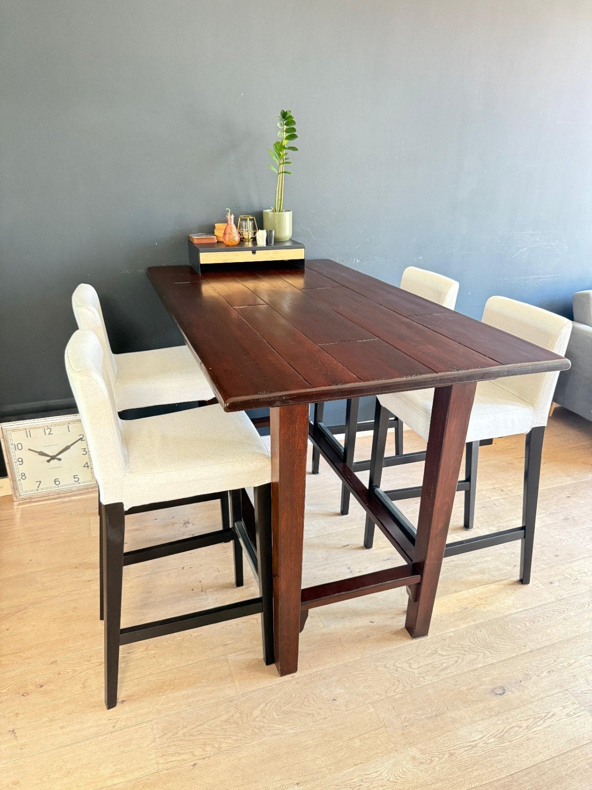 Houten bartafel met robuust blad, Huis en Inrichting, Tafels | Eettafels, Ophalen, Gebruikt, 50 tot 100 cm, 150 tot 200 cm