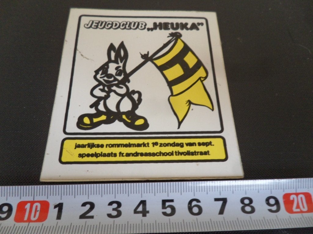 sticker tilburg jeugdclub HEUKA rommelmarkt fr andreasschool, Ophalen of Verzenden, Zo goed als nieuw