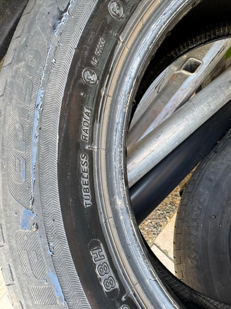 4x Bridgestone Zomerbanden 185/65 R15 88H, Gebruikt, 15 inch, Band(en), Personenwagen