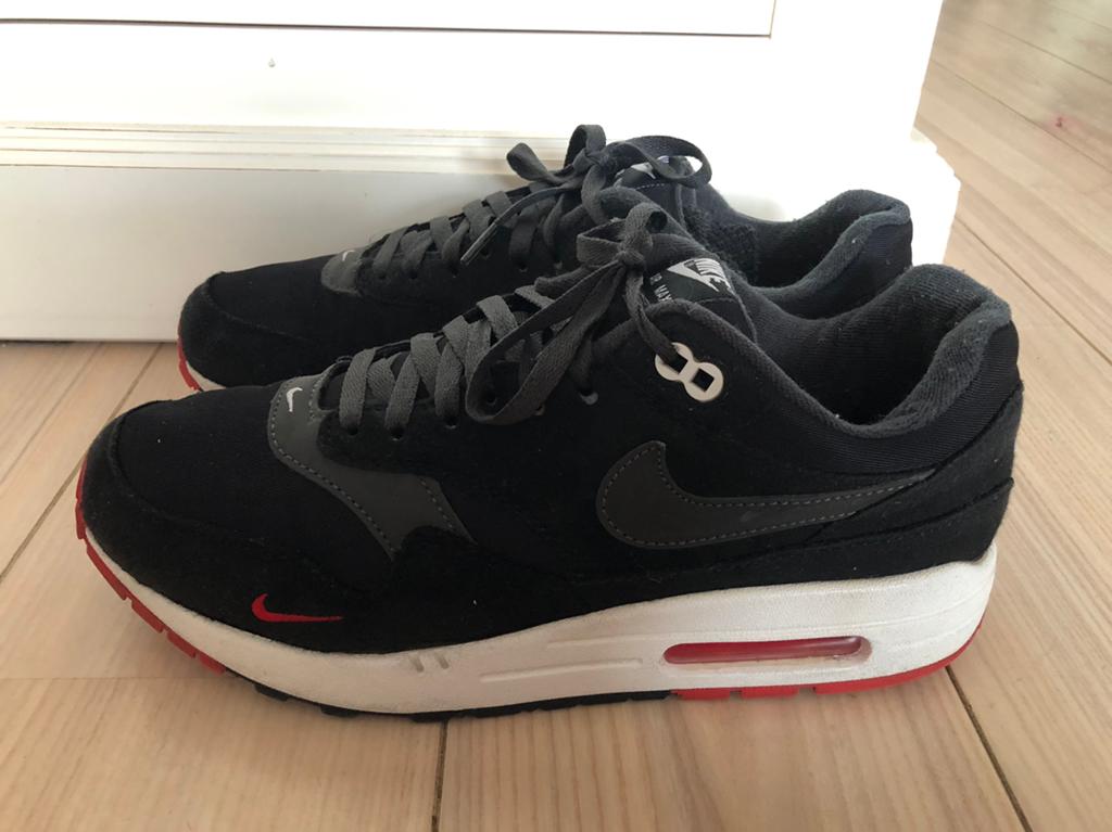 Air max 1 Bred Mini Swoosh maat 43, Ophalen of Verzenden, Zo goed als nieuw, Zwart