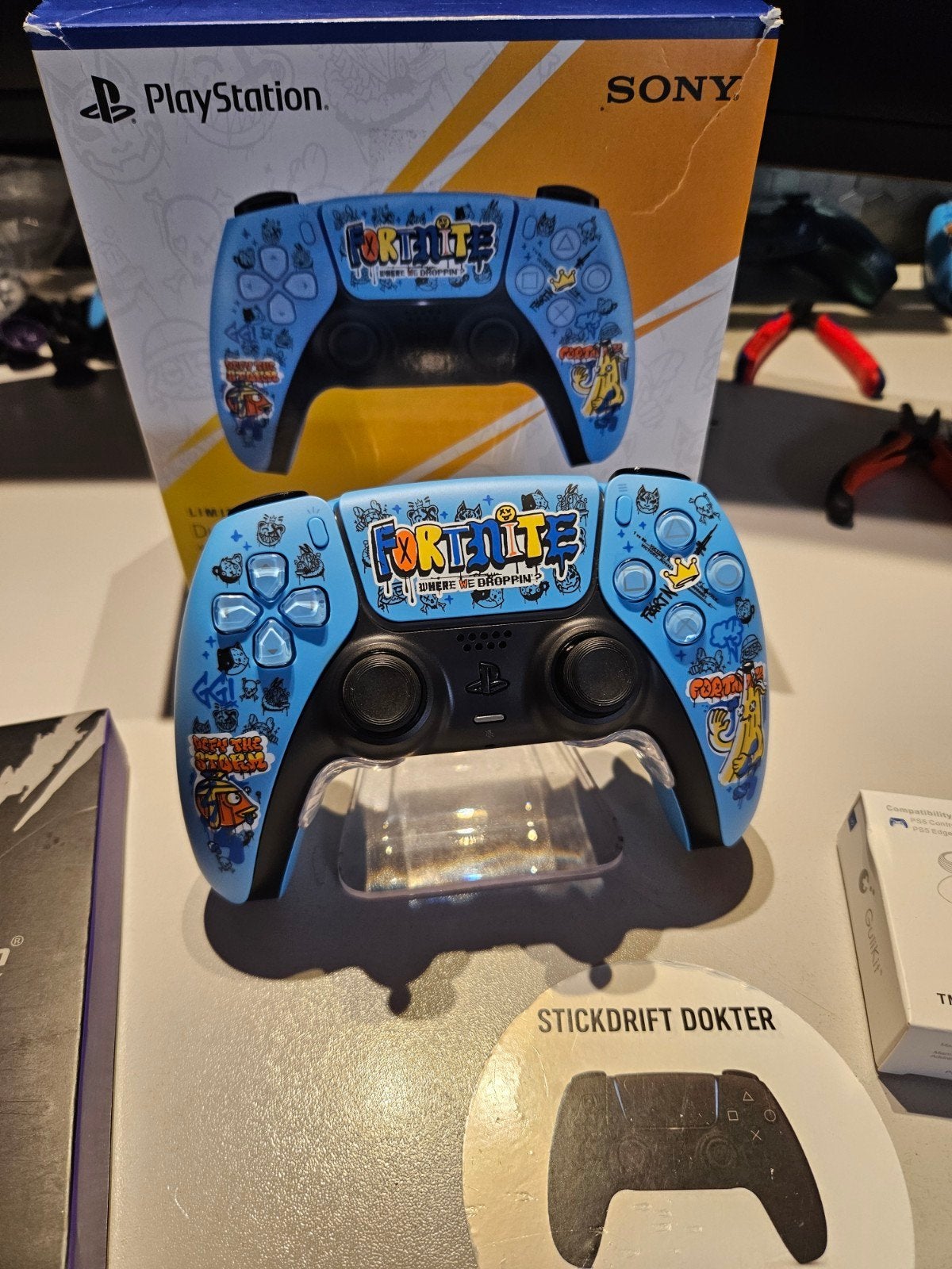 Fortnite ps5 controller met mouse click en Gulikit TMR, PlayStation 5, Ophalen of Verzenden, Zo goed als nieuw, Controller