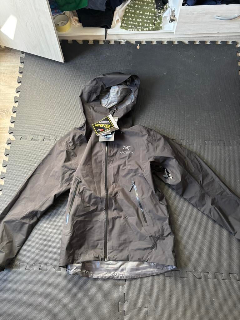 Arcteryx jas, Ophalen of Verzenden, Zo goed als nieuw, Zwart