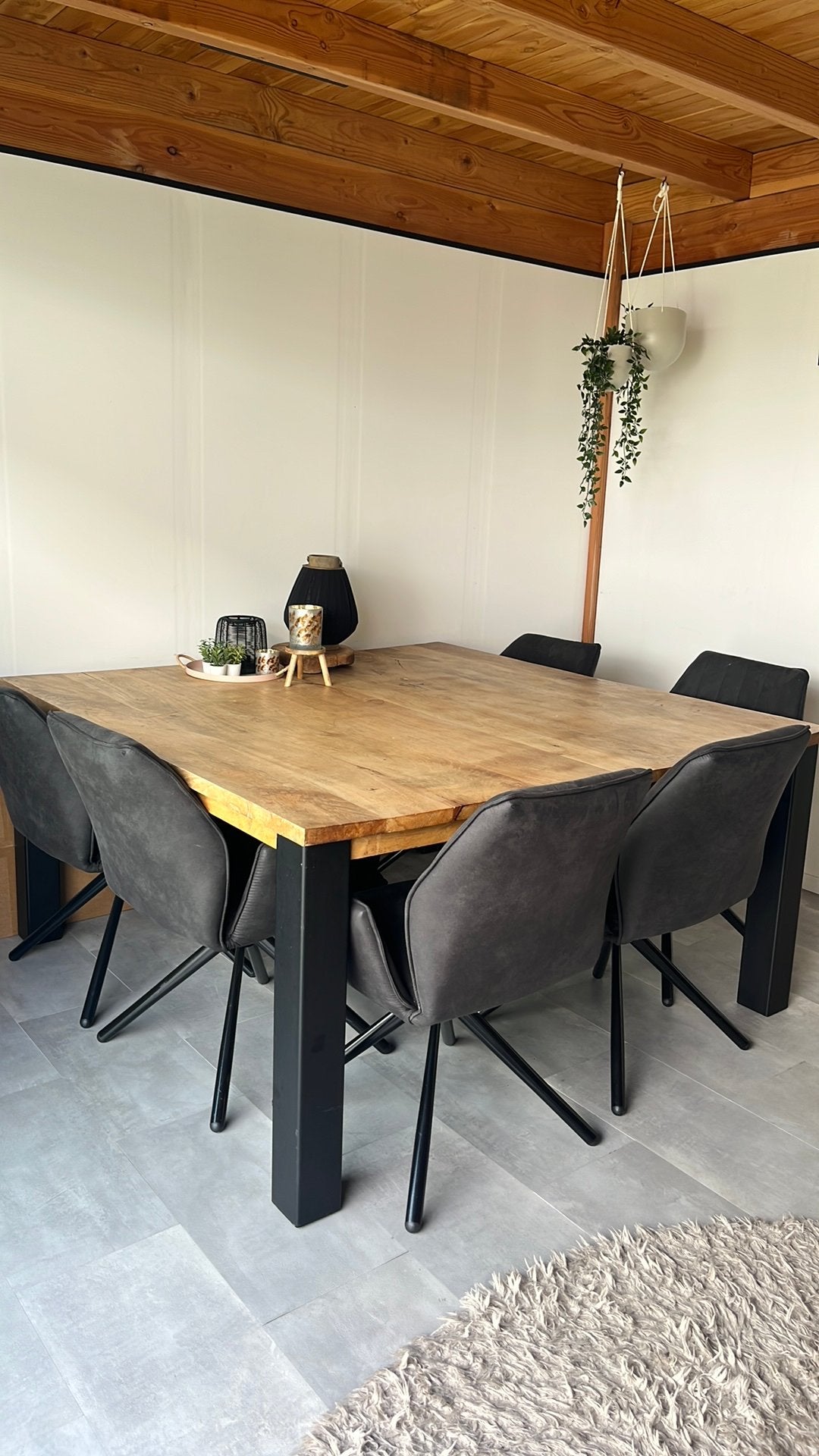 Mango hout eettafel met 6 gratis stoelen 160x160, Ophalen of Verzenden, Gebruikt, Rechthoekig, 50 tot 100 cm
