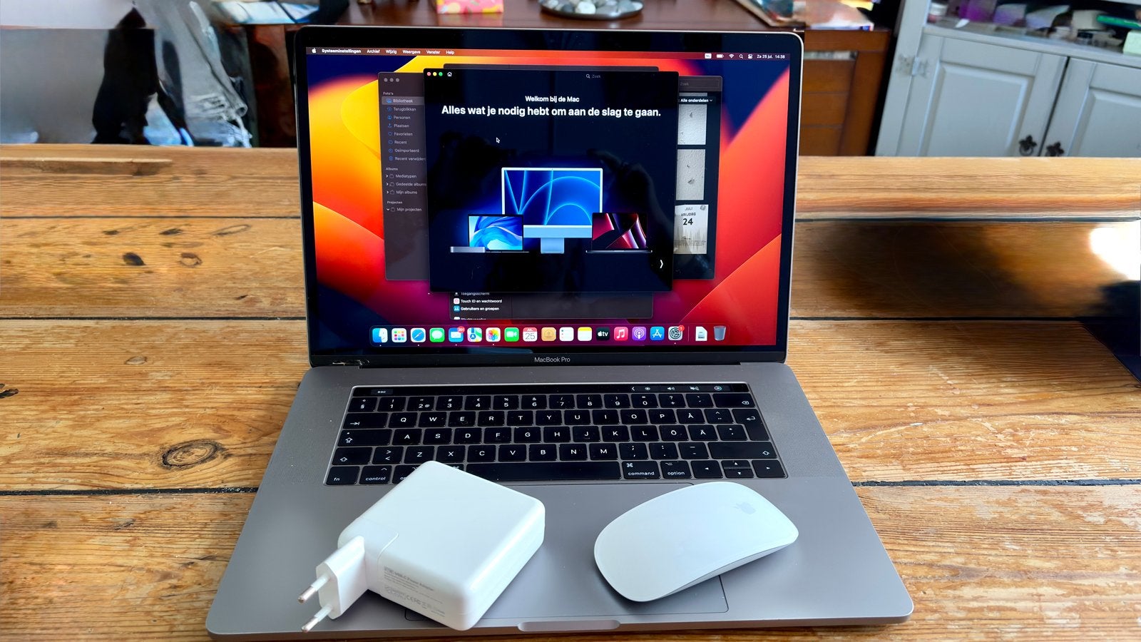 Refurbished Apple MacBook Pro (15 inch, 2015) + Magic Mouse, 256 GB, Refurbished, Onbekend, 16 GB