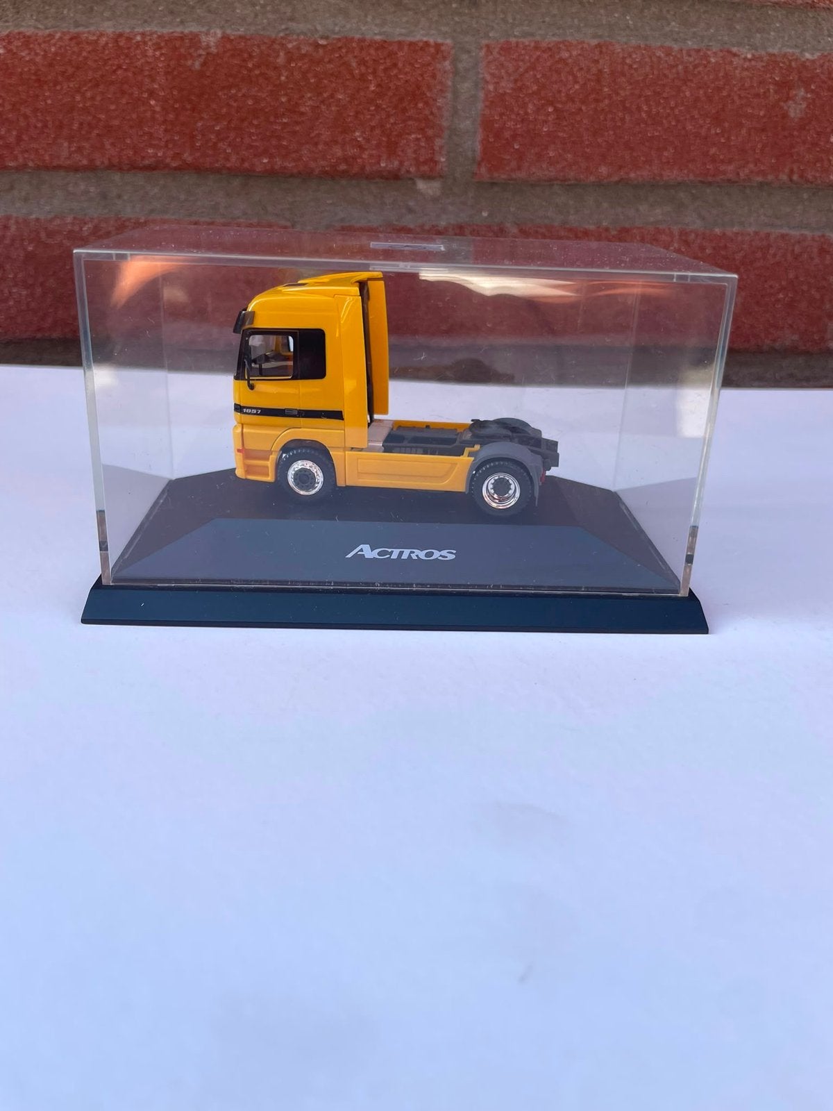 Mercedes-Benz Actros Model 1:87, Ophalen, Zo goed als nieuw, Bus of Vrachtwagen, Overige merken