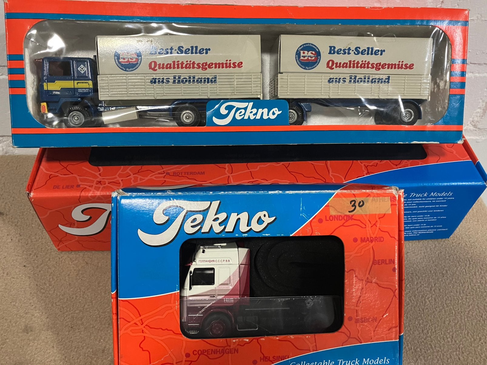 Tekno Oosterwijk en Nesotra, Ophalen of Verzenden, Zo goed als nieuw, Bus of Vrachtwagen, Tekno