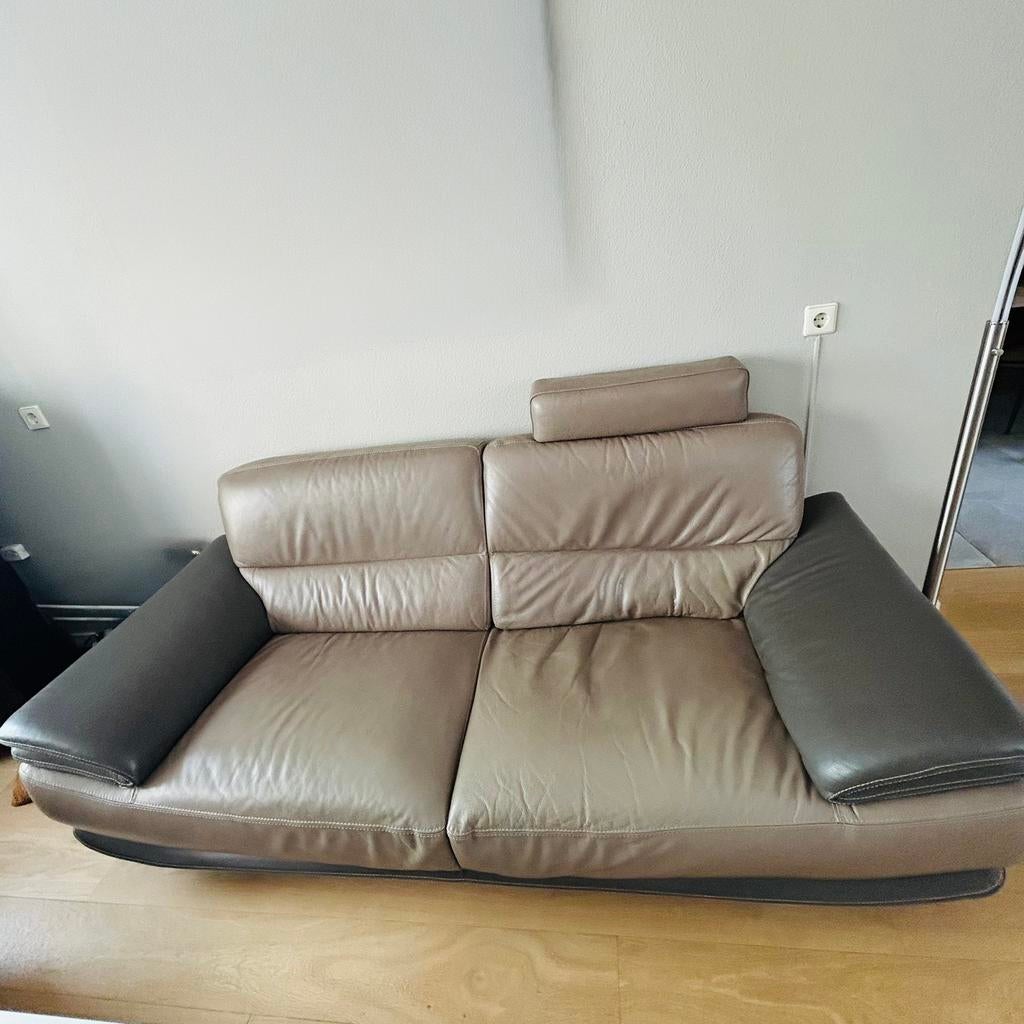 Bankstel leer 2,5 en 2 zits in taupe kleur, Huis en Inrichting, Banken | Bankstellen, Ophalen, Gebruikt, Rechte bank, Minder dan 150 cm