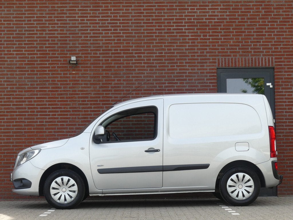 Mercedes-Benz Citan 111 CDI Airco/Trekhaak/PDC/Cruise contro, Auto's, Voorwielaandrijving, Euro 5, Gebruikt, 680 kg
