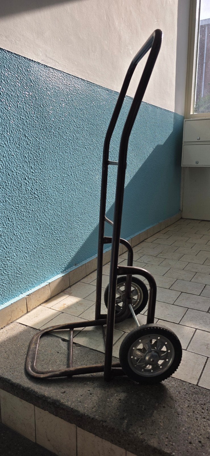 Metalen steekwagen met kunststof wielen, Doe-het-zelf en Verbouw, Transportwagens, Ophalen, Steekwagen