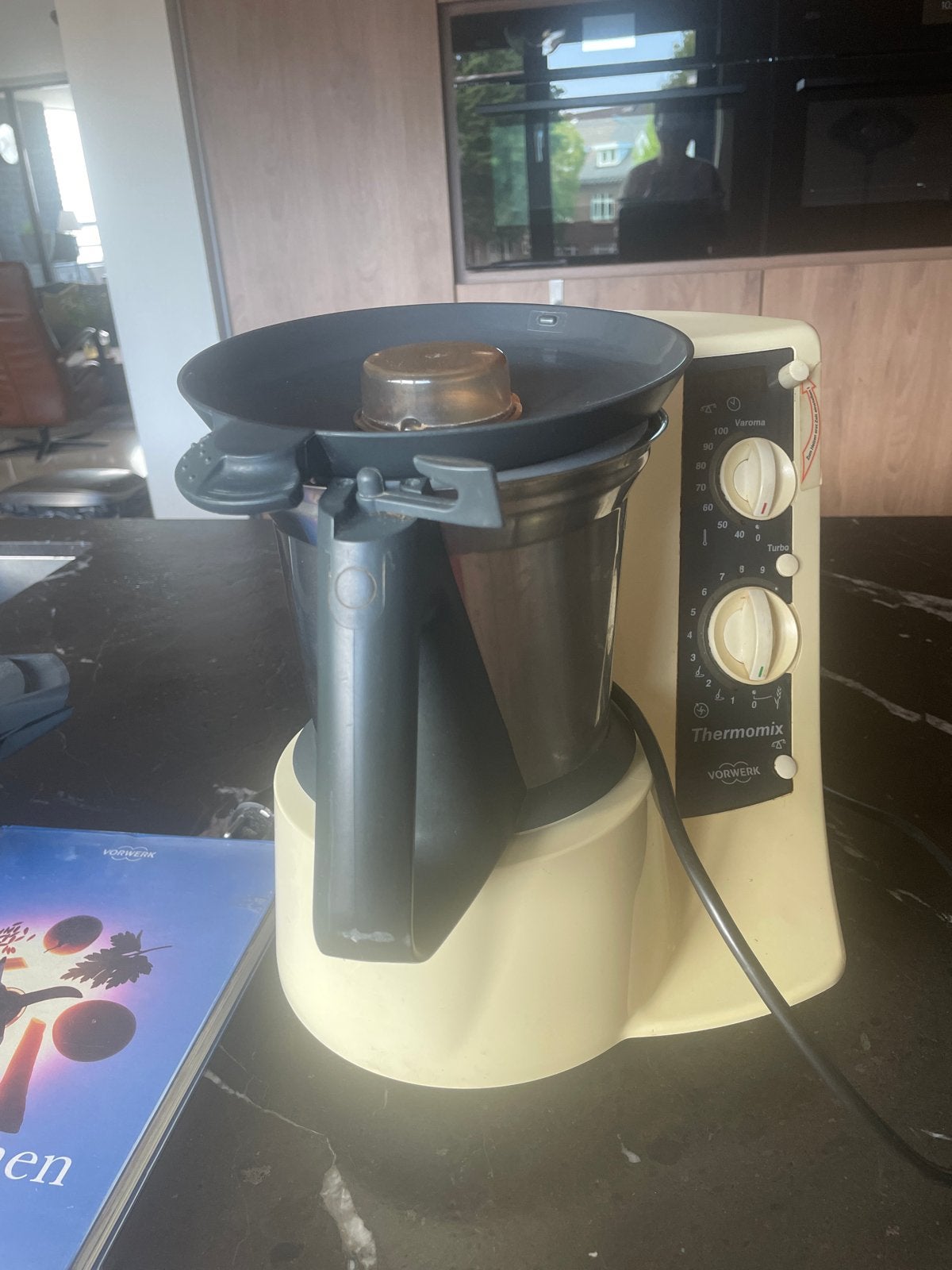 Vorwerk Thermomix TM21 met Varoma en kookboek, Ophalen, Gebruikt, 3 snelheden of meer, 2 tot 3 liter