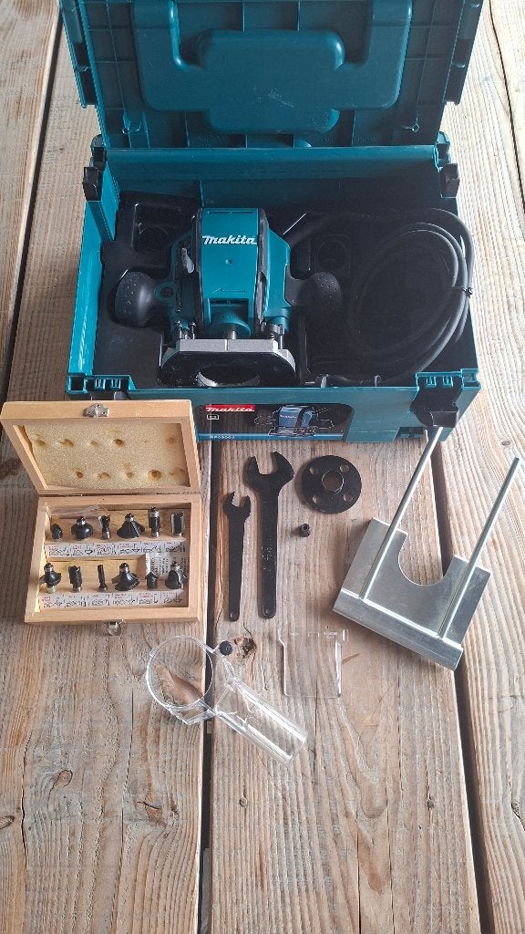 Makita RP0900K Bovenfrees freesmachine, ., Ophalen of Verzenden, Zo goed als nieuw, .