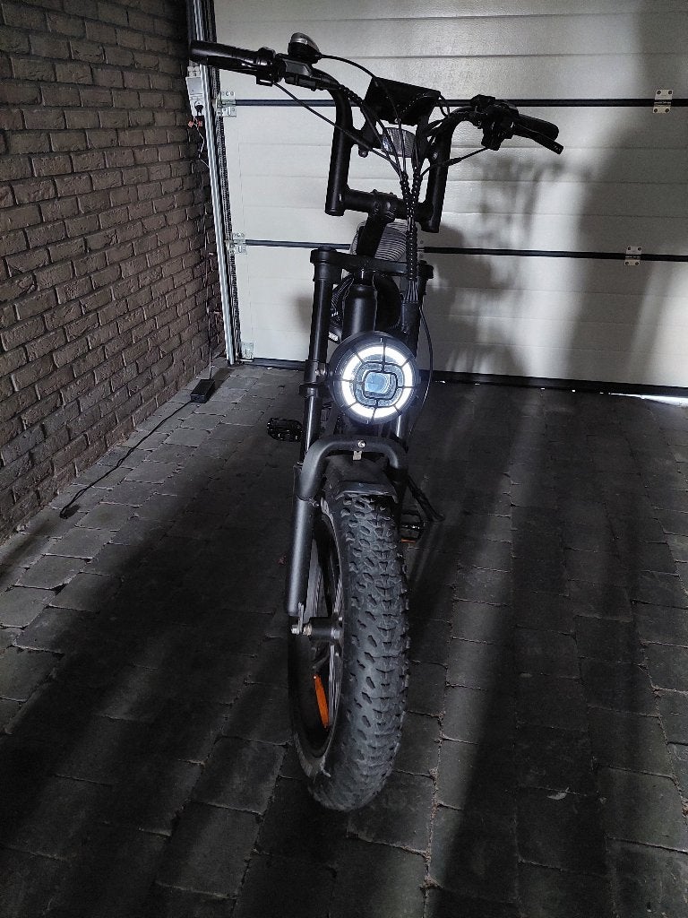 FatBike Tekoop of teruil tegen een Piaggo Zip, Fietsen en Brommers, Ophalen, Zo goed als nieuw