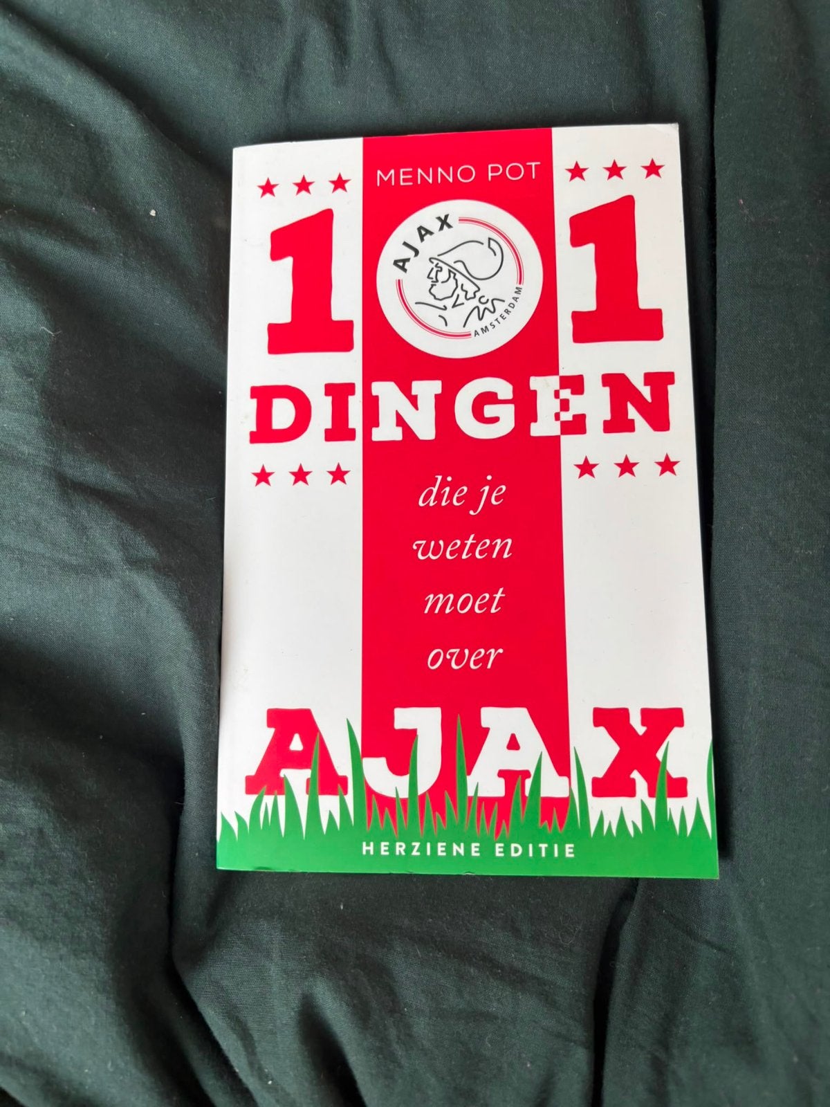 101 dingen die je moet weten over Ajax, Ophalen of Verzenden, Zo goed als nieuw