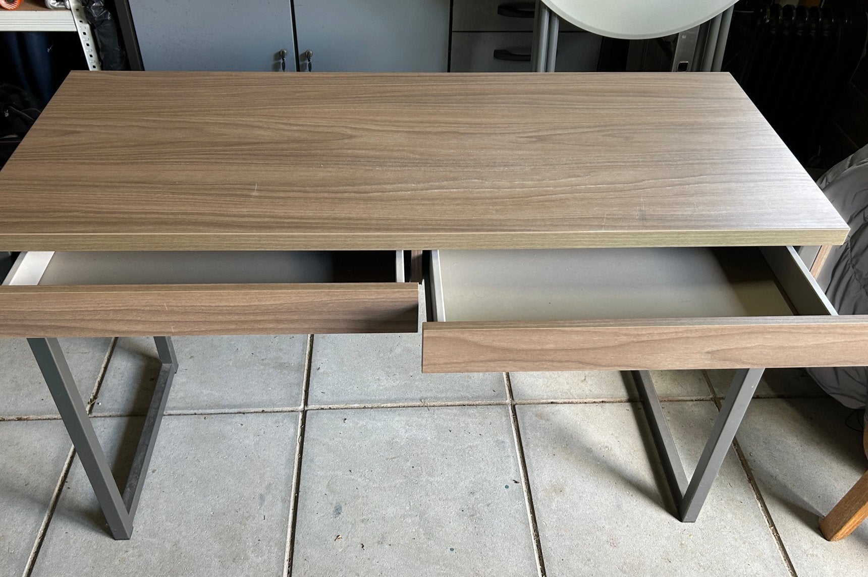 Bureau 123x51,5x77 LxDxH, Ophalen, Zo goed als nieuw