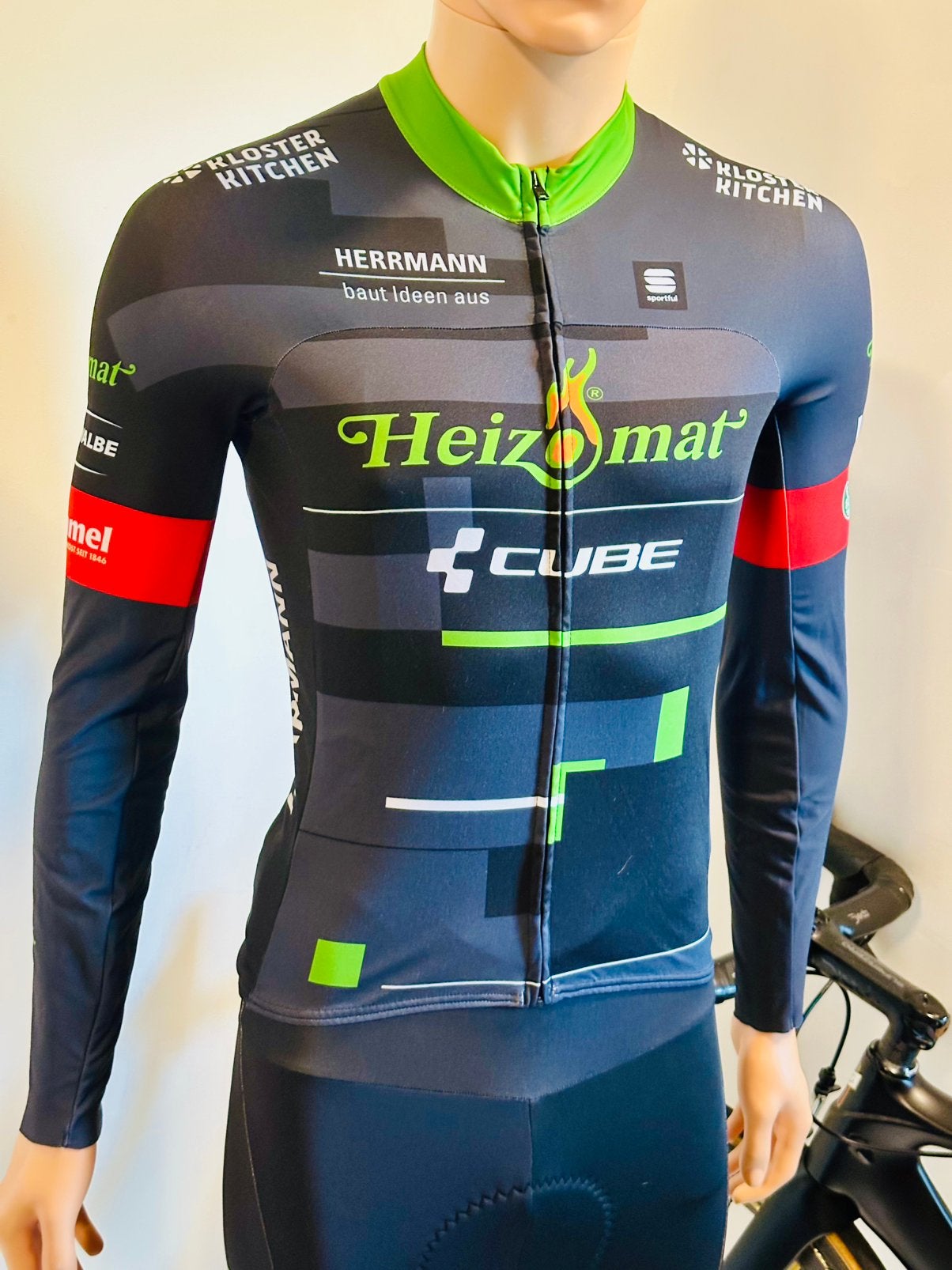 Wielrenkleding wielrenjasje inrijjasje maat M Cube sportfull, Ophalen of Verzenden, Zo goed als nieuw, Bovenkleding, Heren