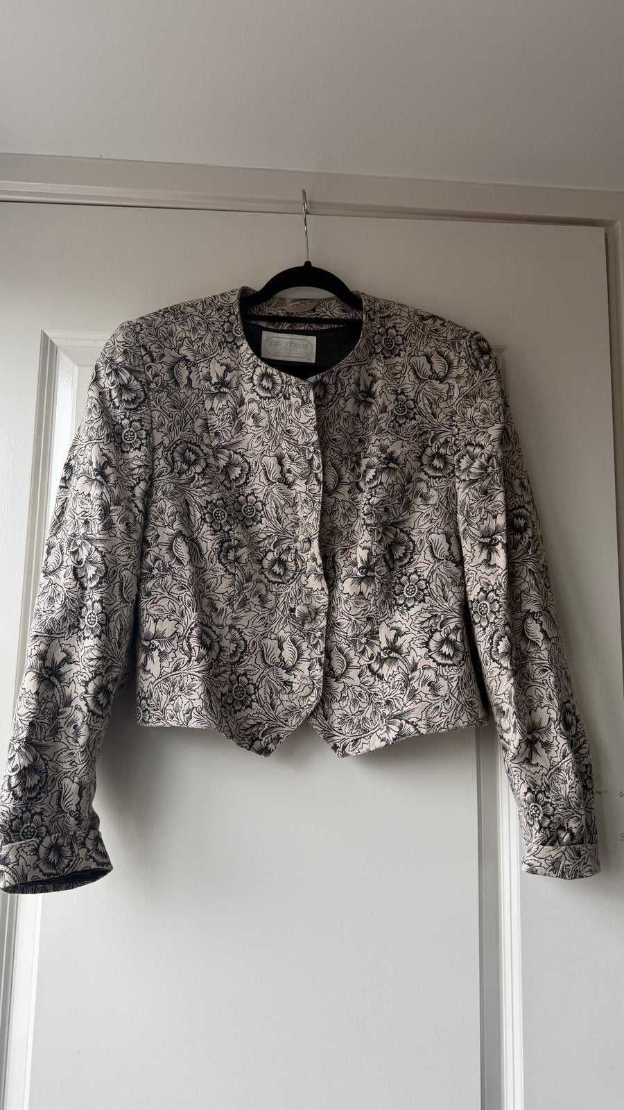 Sportalm Kitzbühel vintage 100% linnen blazer / jasje, Beige, Maat 42/44 (L), Ophalen of Verzenden, Jasje