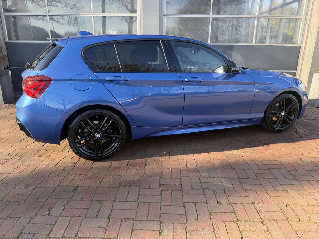 BMW 1-serie 118d High Executive AUT 3X M-SPORT H&K/LED/NL AU, Auto's, Achterwielaandrijving, 4 cilinders, 150 pk, Blauw