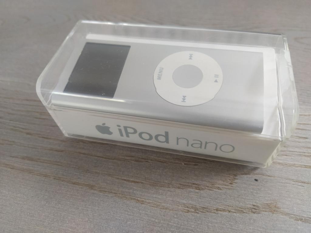 Apple iPod Nano 1e Generatie - Zilver - Compleet in doos, Gebruikt, Ophalen of Verzenden, Nano, Zilver