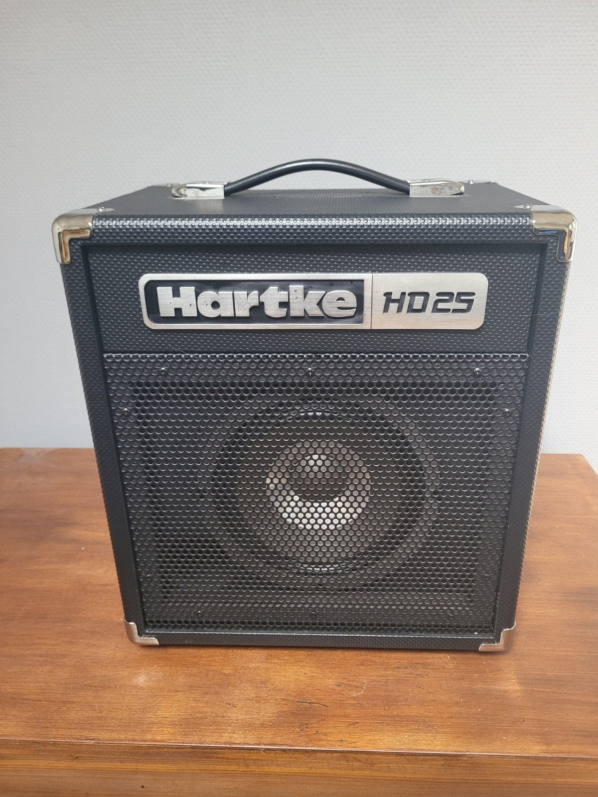 Hartke HD25 Basgitaarversterker - Zo goed als nieuw, Ophalen of Verzenden, Zo goed als nieuw, Basgitaar, Minder dan 50 watt