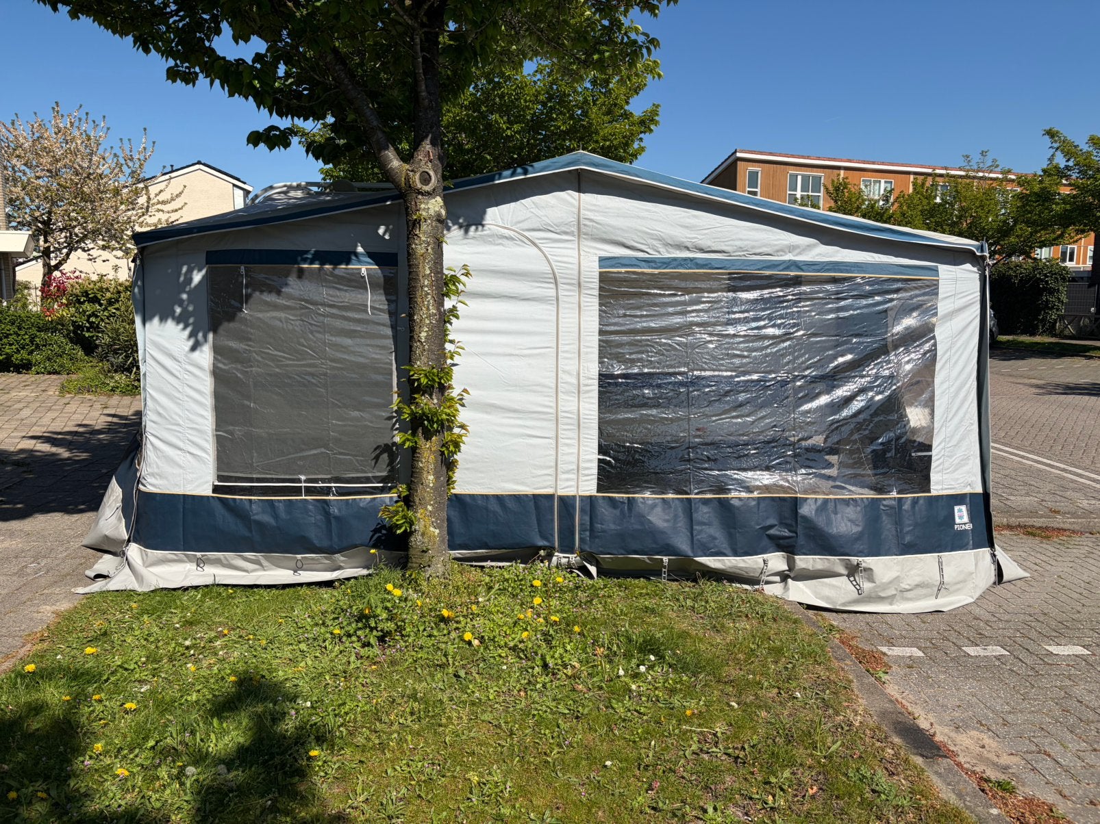 Voortent Pioneer Walker maat 12 (omloopmaat 925–950 cm), Caravans en Kamperen, Tenten, Ophalen, Gebruikt, Tot en met 4