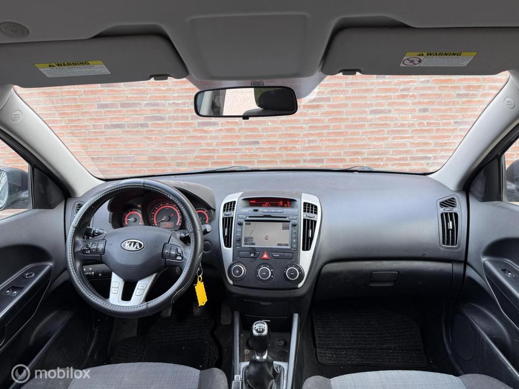 Kia cee'd Sporty Wagon 1.4 CVVT X-ecutive|Nap|Navi|Trekhaak, Auto's, Kia, Voorwielaandrijving, Euro 5, Gebruikt, 4 cilinders