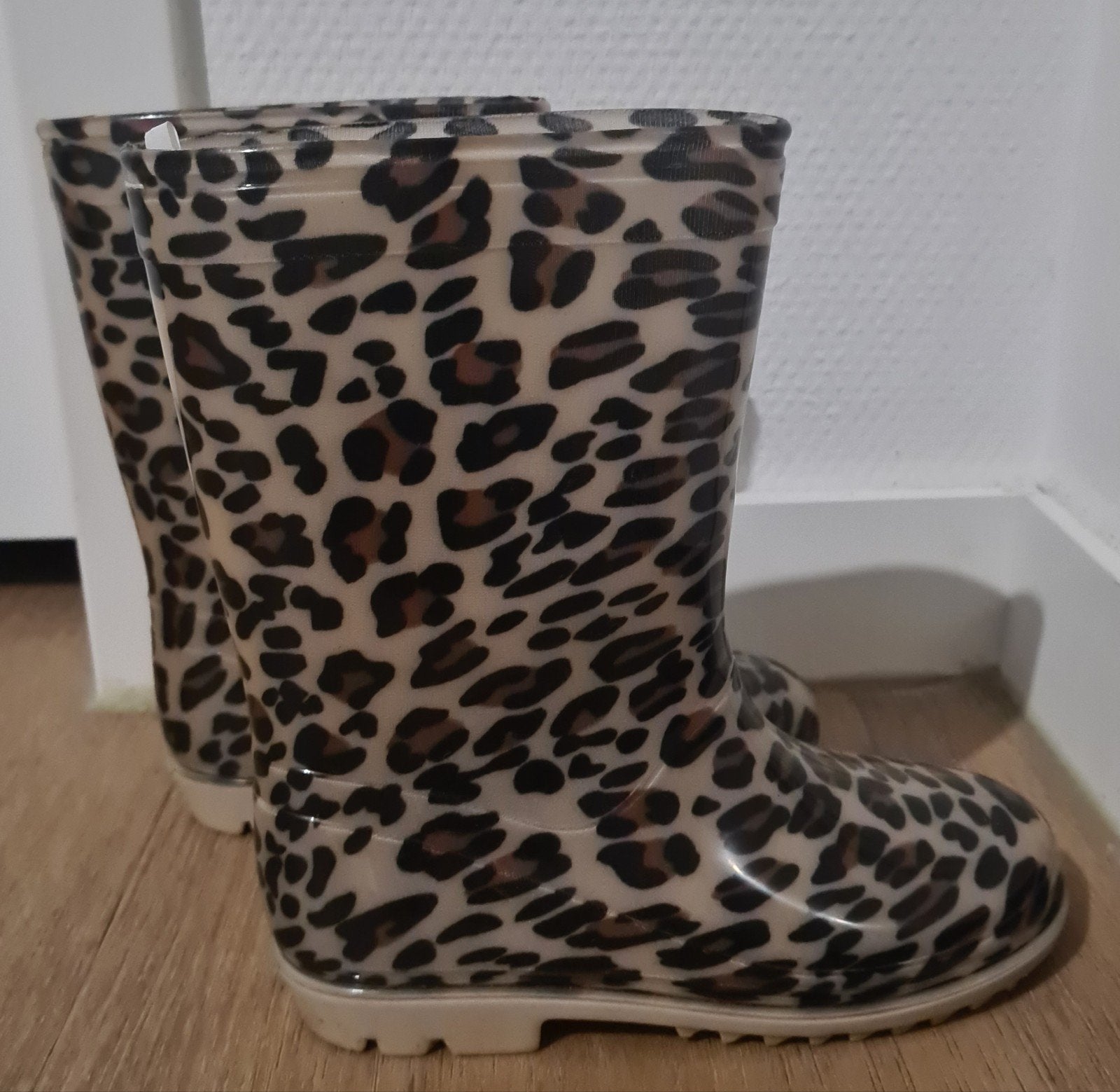Regenlaarsjes met leopard print maat: 29, Kinderen en Baby's, Ophalen of Verzenden, Meisje, Laarzen