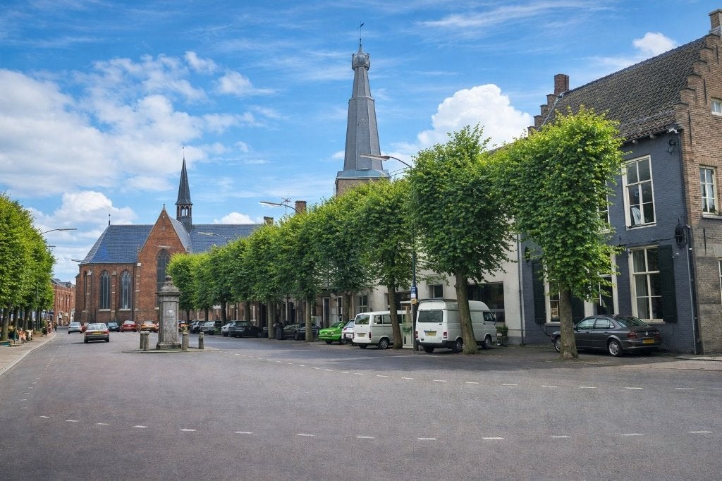 AK Baarle Nassau - Singel met Belgische Kerk, Verzenden, 1980 tot heden, Gelopen, Noord-Brabant